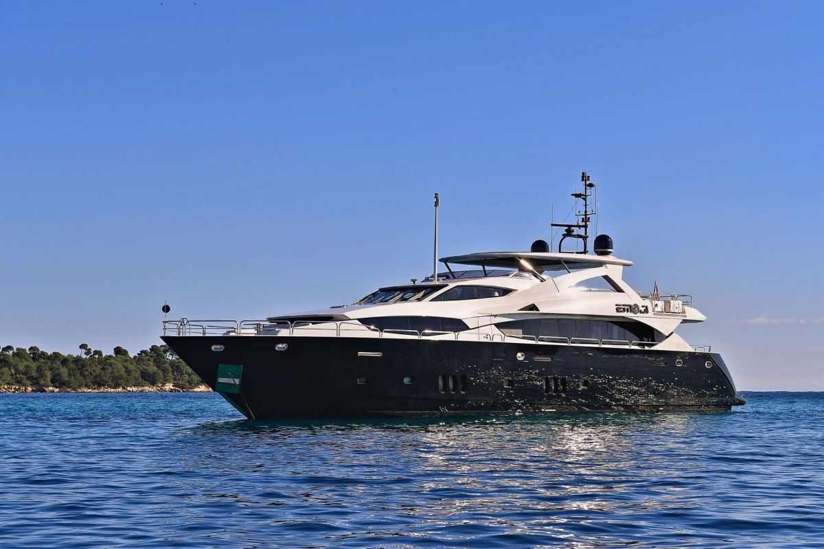 LOCATION YACHT SUNSEEKER 34M