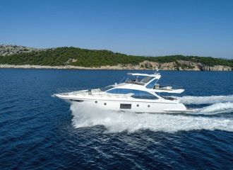 LOCATION YACHT AZIMUT 66