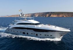 Location yacht Princess 40M dans le sud de la France - en croisière