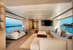 Sanlorenzo SX88 nouveaux yachts à louer dans le sud de la France - salon