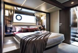 Azimut 66 - cabine armateur