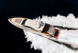 Location yacht Azimut 86 dans le sud de la France - en croisière