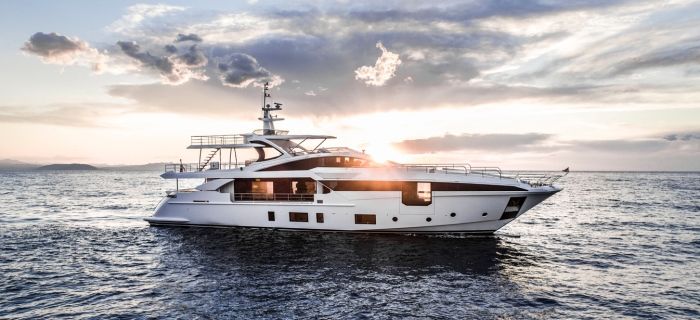 Un tout nouveau yacht Azimut disponible  la location 