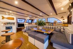 OMBRE BLU Sunreef 70 catamaran boat rental - main deck
