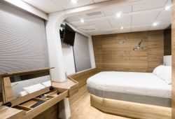CALMAO Sunreef 74 catamaran boat rental - double cabin