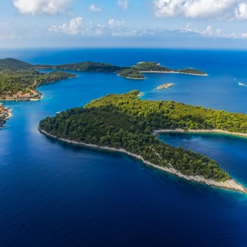 Vue arienne du parc national de Mljet en Croatie