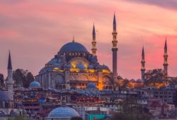 La mosque impriale ottomane Sleymaniye  Istanbul en Turquie, vue  la tombe de la nuit