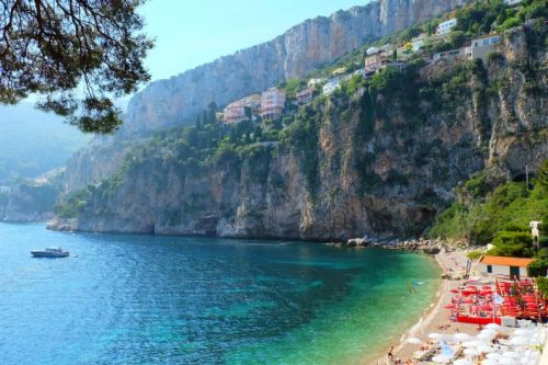 La baie de La Mala  Cap d'Ail sur la Cte d'Azur