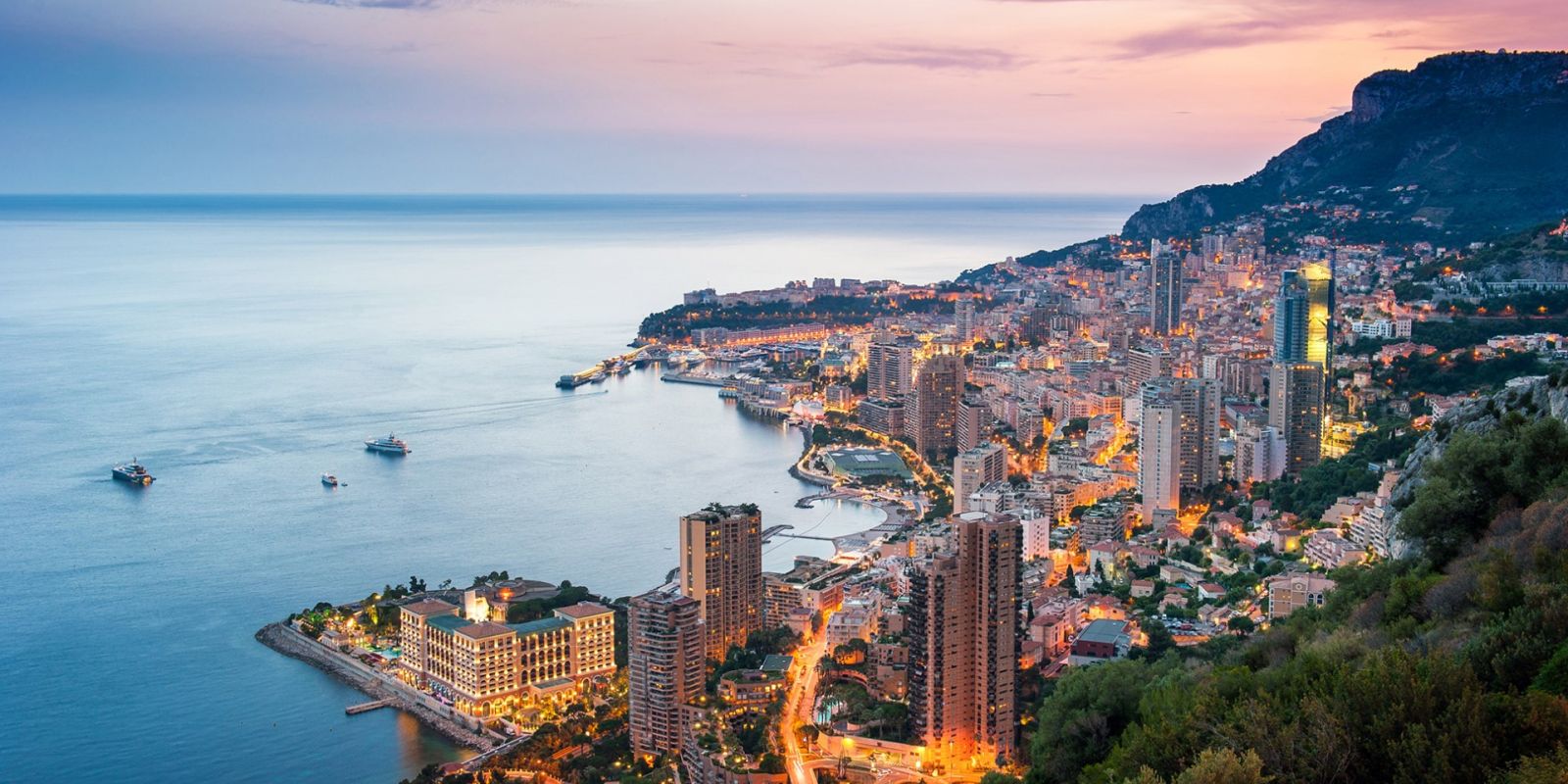 https://www.talamare.fr/medias/Vue arienne de Monaco de nuit