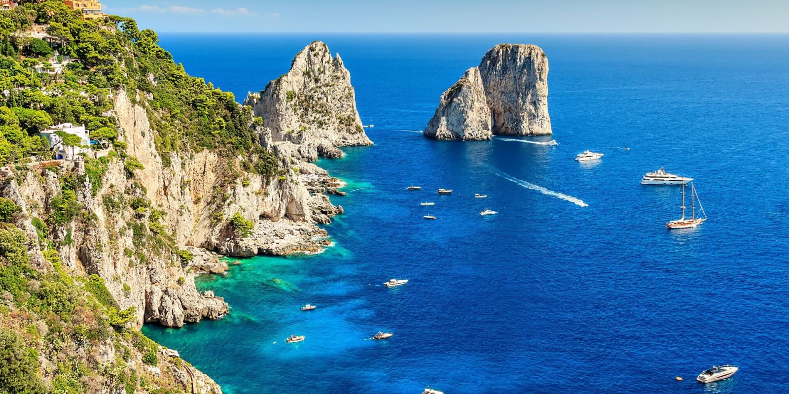 https://www.talamare.fr/medias/Les rochers Faraglioni de l'le de Capri 