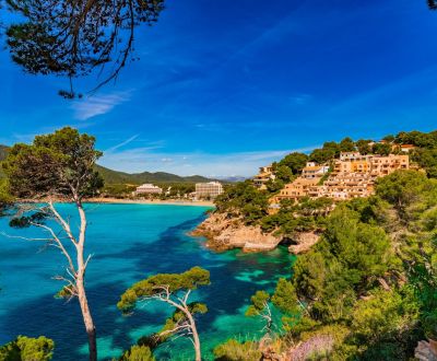 L'le de Majorque et le littoral de Canyamel durant une location de yacht aux Balares