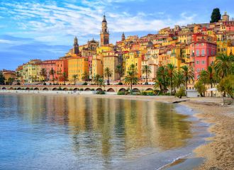 Location yacht Menton, louer un yacht  Menton sur la Riviera dei Fiori