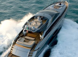 RIVA 86 DOMINO EN NAVIGATION
