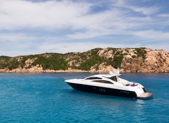 SUNSEEKER PREDATOR 72 A L'ANCRE