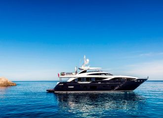 LOCATION YACHT PRINCESS 30M