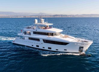 YACHT 33M CANTIERE DELL MARCHE