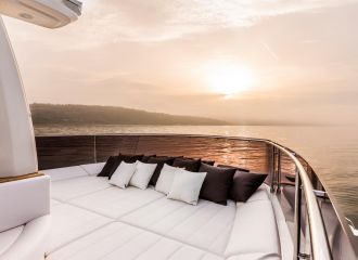 BAIN DE SOLEIL SUNDECK