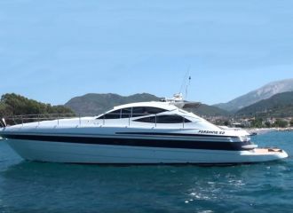 LOCATION YACHT PERSHING 52